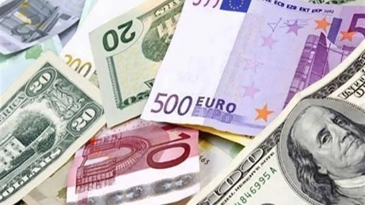 أسعار العملات العربية والأجنبية اليوم السبت: الدولار واليورو والدينار في الصدارة